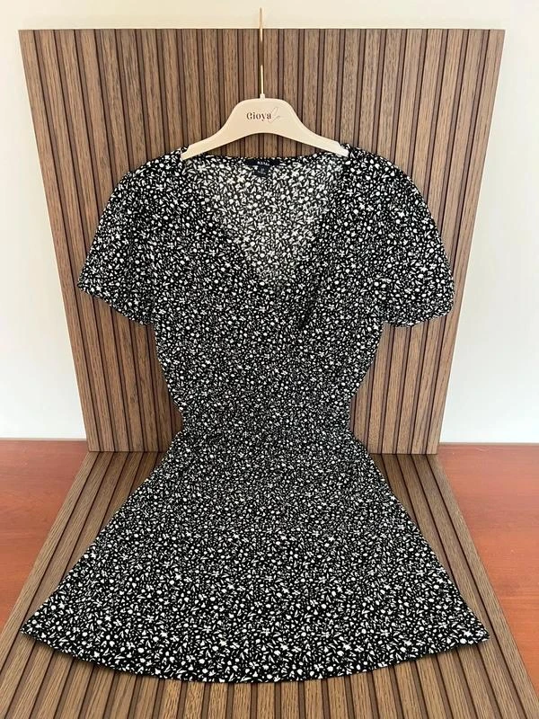 Vestido Curto Floral Trançado / Cruzado